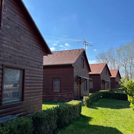 Nimrod Apartman Gabcikovo Esterno foto